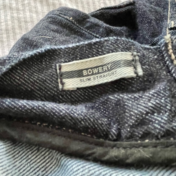Men’s Bowery John Varvatos Jeans - Picture 3 of 5